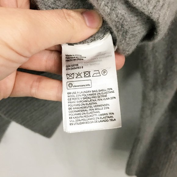 H&M Oversized 3 Button Sweater Cardigan Size L EUC - Picture 5 of 7